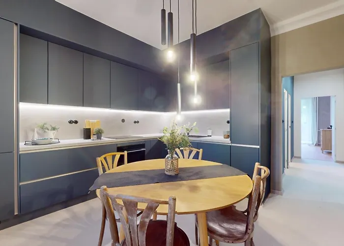 Modern 2 Bedroom - Free Parking Lägenhet *